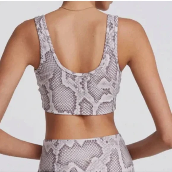 🎉QUICK SALE🎉Varley Let’s Move Kellam Bra - Picture 4 of 6